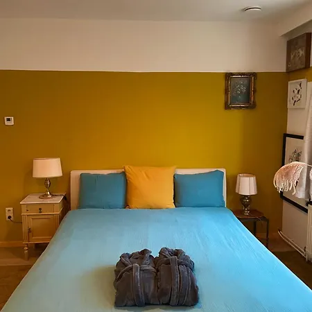 Holiday home On-ge-woonad